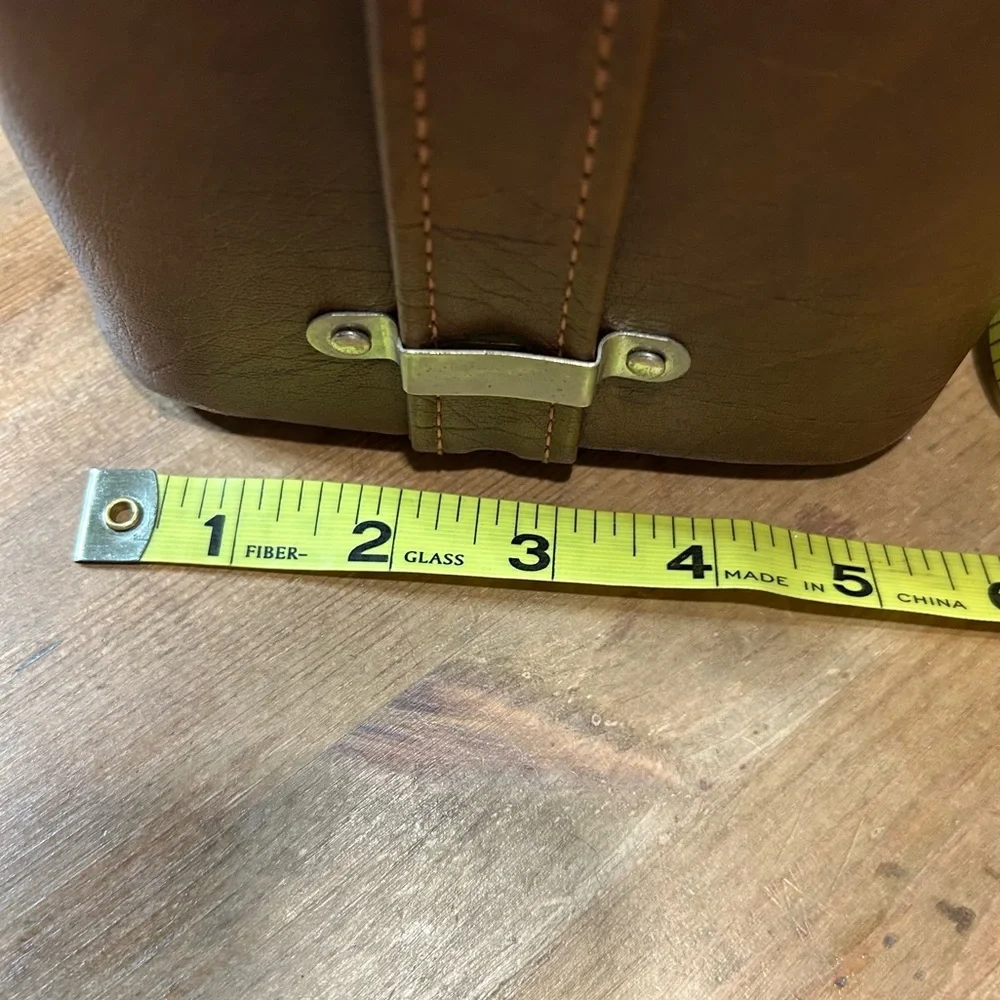 Vintage 1960s / 1970s Brown Faux Leather Camera Carrying Case